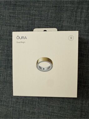 Oura Ring 4 Gold (Size 9)